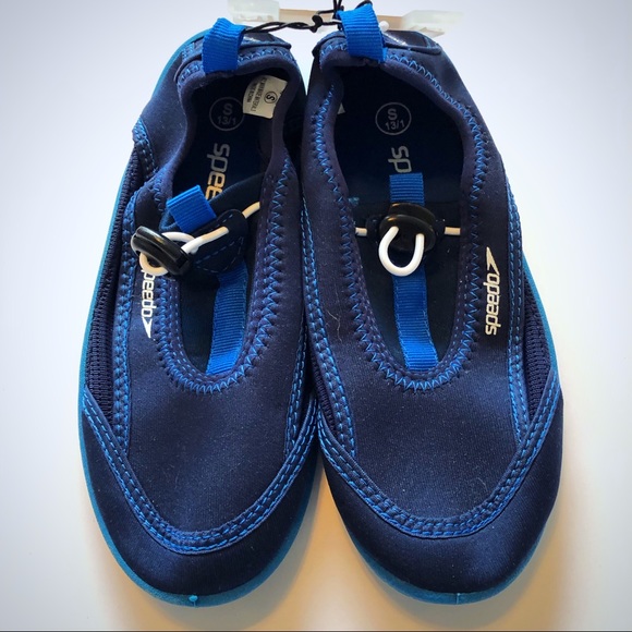 boys water shoes size 13